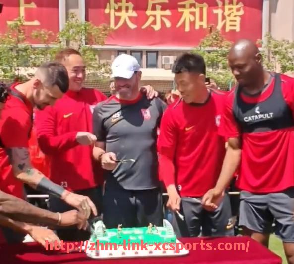 杏彩体育-西甲联赛无信号直播问题与替代观看方案